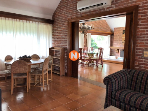 Casa En Venta Y Alquiler, Lugano, Punta Del Este, 4 Dormitorios.- Ref: 206135