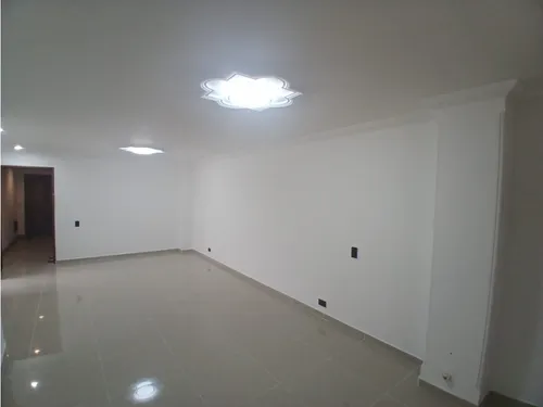 Renta Apartamento Amplio En La Circunvalar