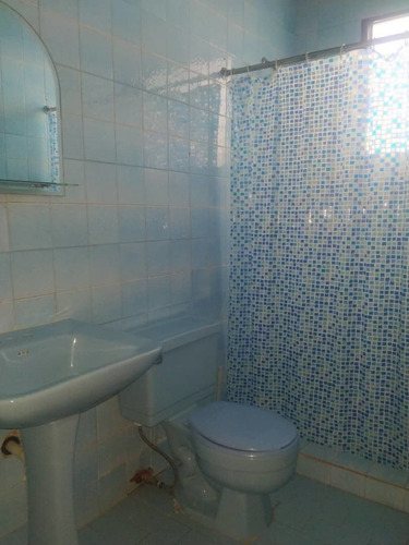 Imagen 9 de 14 de Casa + 2 Anexos En Urbanización Sant Omero Los Teques