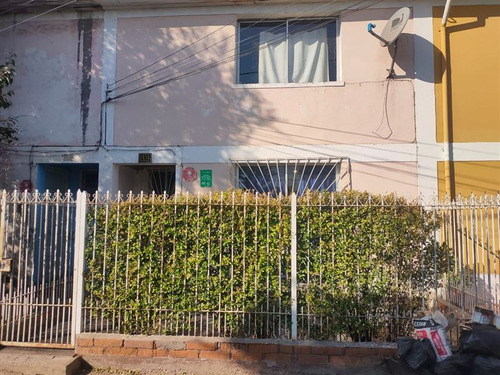 Casa En Venta De 4 Dorm. En Renca