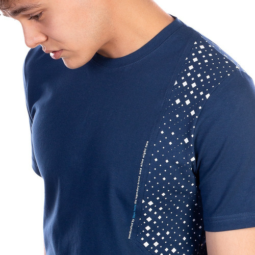 Imagen 4 de 5 de Playera De Hombre Fracción Estampada Costado Algodón Stretch