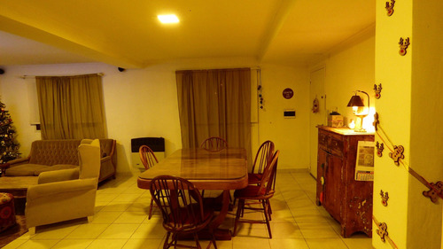 Imagen 8 de 14 de Hermosa Y Acogedora Casa En Tandil Hidromasaje Y Parrilla.