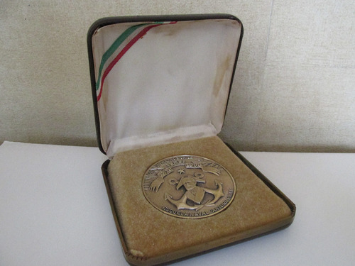 Antigua Medalla Escuela Naval Arturo Prat 175 Años Escasa