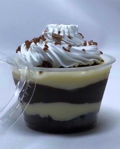 Imagem 3 de 9 de 100 Pote Para Bolo Doce Cupcake 120 Ml Copo + Tampa Bolha