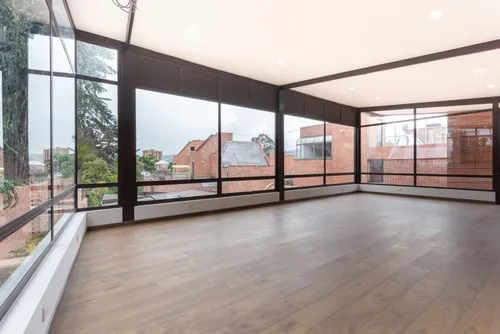 Casa En Venta En Niza Norte. Cod V3805