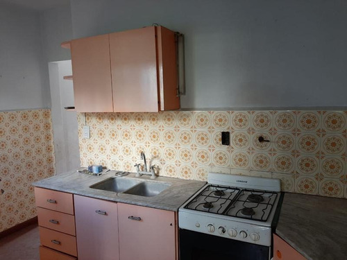 Imagen 10 de 19 de Casa En Esquina 200 M2 - Martin Coronado