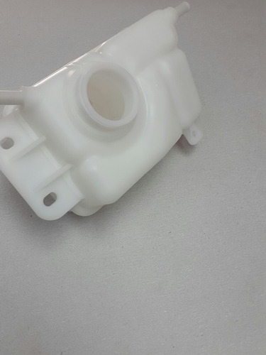 Imagen 2 de 3 de Deposito Refrigerante Aveo Original Gm -*-