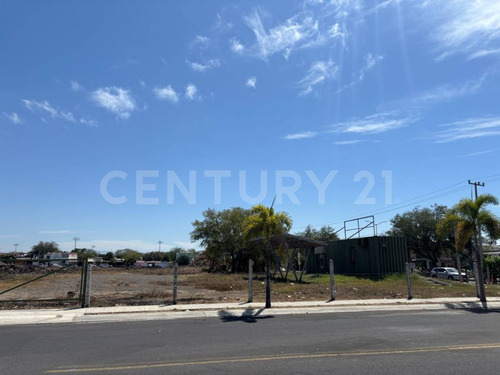 : Terreno Comercial En Renta De Mas De 5,000m2 En Renta Todo O En Partes