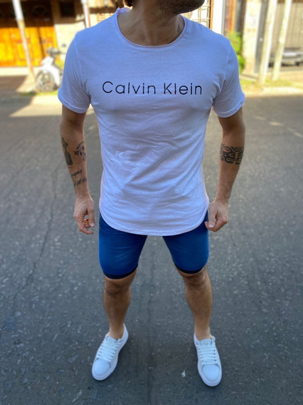 Remera Calvin Klein | MercadoLibre 📦