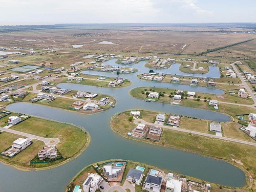 Lote En Venta A La Laguna, En Magallanes, Hudson, Berazategui. Con Proyecto Aprobado