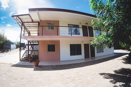 Imagen 6 de 10 de Edificio De Apartamentos