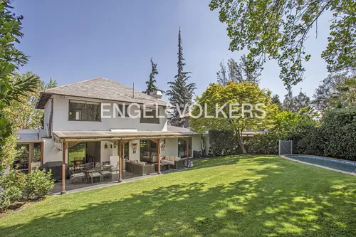 Casa En Venta San Carlos De Apoquindo / Camino El Alba