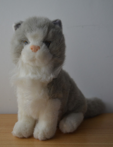 Gato De Peluche 23cm Gris (Usado)