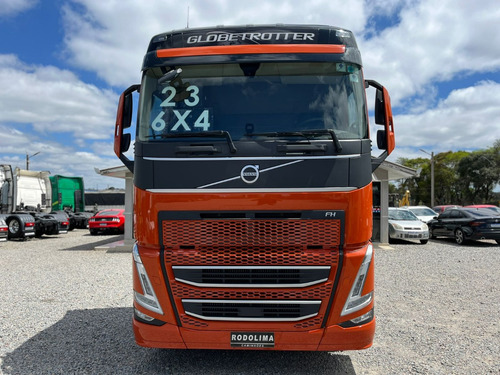 Caminhão Volvo Fh 540 Pac Ec 6x4 2023 Laranja Susp. Mola