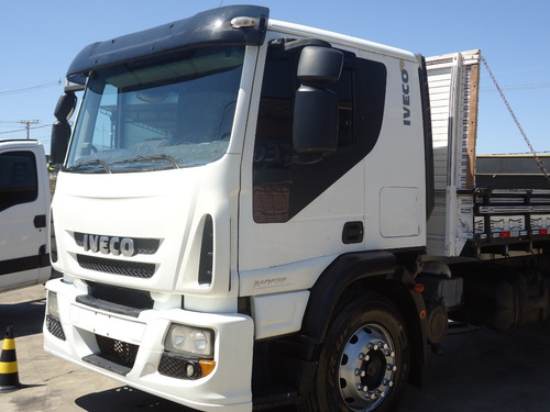 Imagem 2 de 9 de Iveco Tractor 24e25 6x2 2009