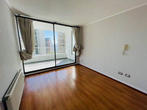 Departamento En Arriendo, Viña Del Mar. 4 Dormitorios, 120m2