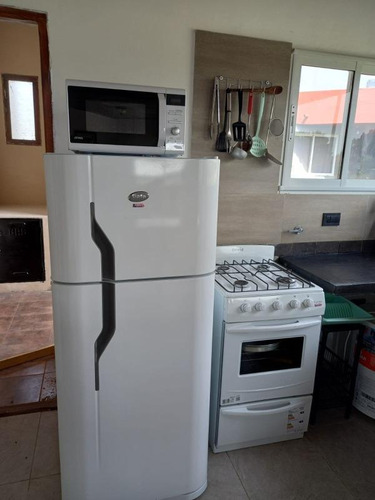 Casa En Venta - 2 Dormitorios 1 Baño 1 Cochera - 300mts2 - Mar Del Sur