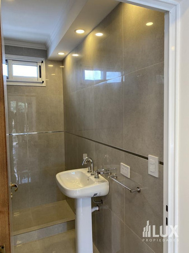 Imagen 14 de 30 de Venta Departamento 2 Dormitorios Contrafrente Estrenar Con Cochera - Granadero Baigorria