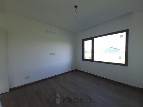 Casa En Venta A Estrenar. Uf 122. Barrio San Roque, Comarcas De Lujan