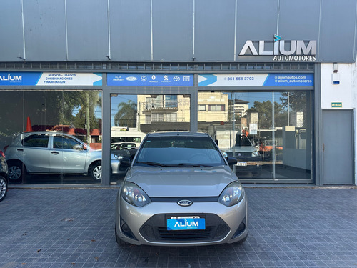 Ford Fiesta 1.6 One Ambiente Plus 98cv