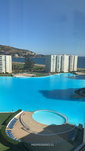 Departamento En Venta De 3 Dorm. En Papudo Primera Línea