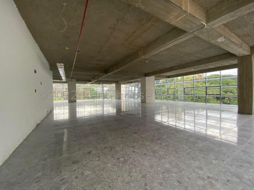 Imagen 4 de 15 de Claudia Lopez Vende Local Comercial En Las Mercedes Mls #22-21636