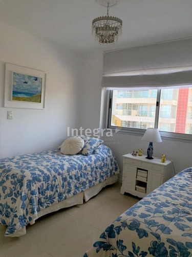 Imagen 14 de 30 de Apartamento En Alquiler De Verano -playa Brava
