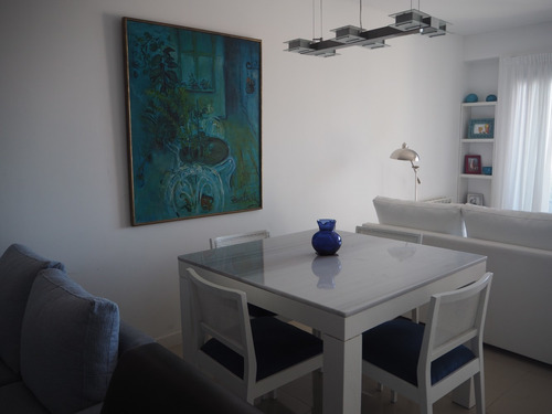 Departamento Mar Del Plata Frente Mar. 2 Dor.1 Y 1/2 Bañ.