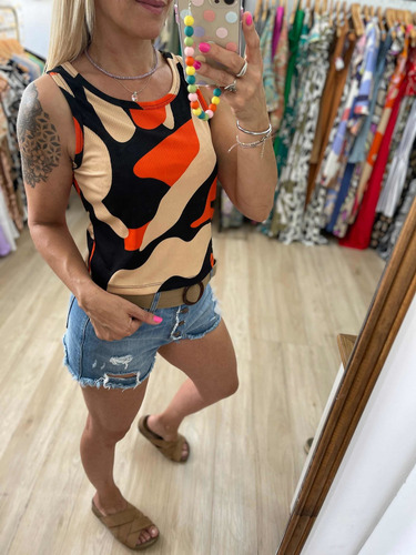 Imagen 5 de 9 de Musculosa De Morley Estampada Mujer The Big Shop