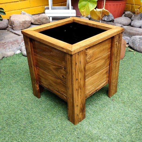 Macetero De Madera - Arrebol Pallet - 36cm X 36cm X 40cm