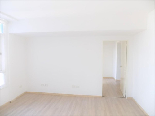 Imagen 4 de 30 de Venta Oficina 2 Amb San Nicolas Centro Luminosa Baño Completo