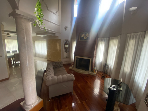 Imagen 4 de 15 de Venta De Casa Con Detalles De Categoria, En Saint Thomas Sur