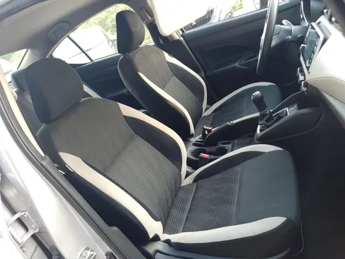 Nissan Versa Advance