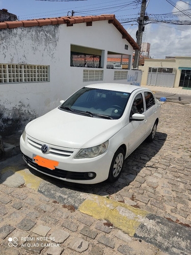 Imagem 1 de 3 de Volkswagen Voyage 2010 1.0 Vht Trend Total Flex 4p