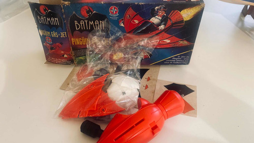 Brinquedo Estrela Batman Pinguim Gas Jet