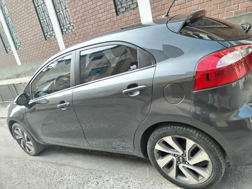 Imagen 14 de 15 de Kia Río Hashback 2017