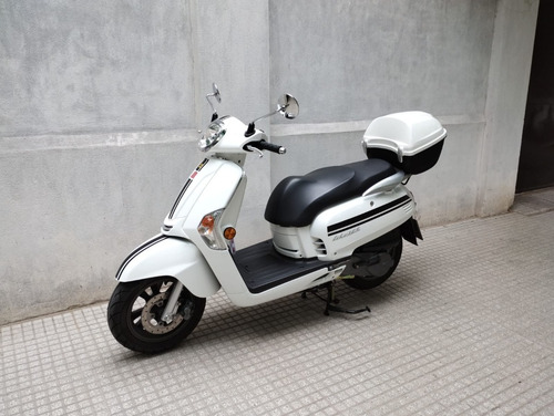 Imagen 16 de 17 de Kymco Like 125 Excelente Estado 4500km Como Nueva !!!