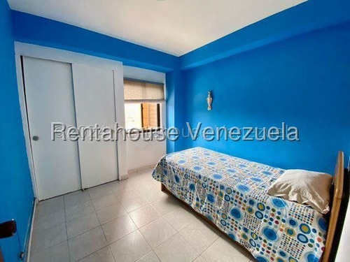 Diana C. Vende Hermoso E Impecable Apartamento En Piso Bajo, En La Granja Naguanagua Rc-dc 25-15781