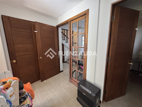 Casa En Venta De 4 Dorm. En Santo Domingo
