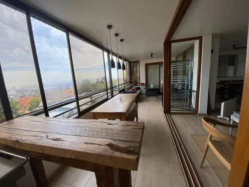 Vista A La Ciudad, Con 4d, 3b Y Completamente Remodelado