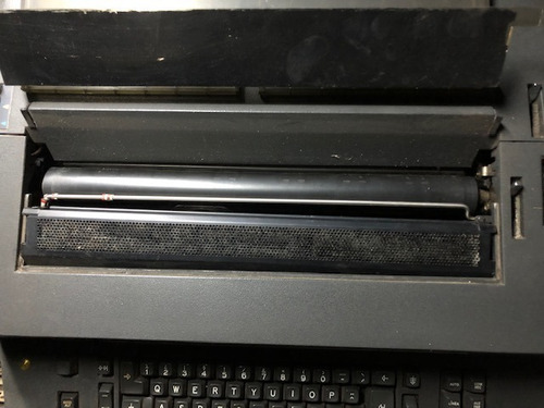 Maquina De Escribir Ibm Composer Electronica Vintage (Usado)