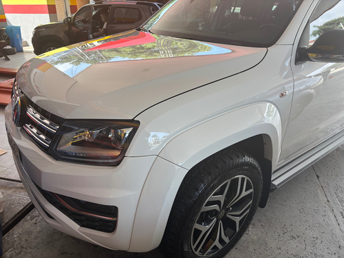 Volkswagen Amarok 3.0 Highline Cab. Dupla V6 4x4 Aut. 4p