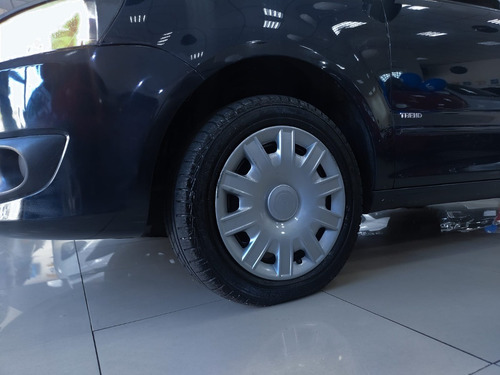 Imagem 14 de 15 de Volkswagen Fox 1.0 Tec (flex) 4p
