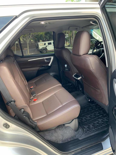 Toyota Sw4 2.8 Srx 177cv 4x4 7as At 2020