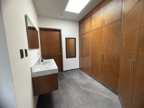 Casa En Venta En Residencial Masada, Irapuato,gto.