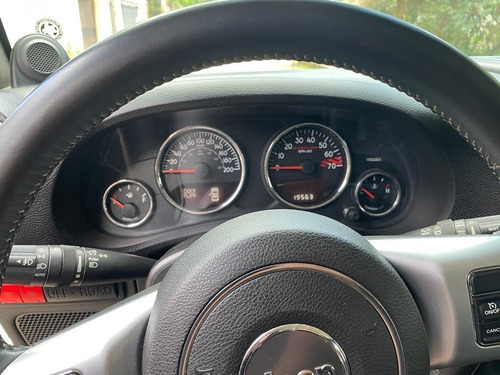 Imagen 5 de 7 de Jeep Wrangler Unlimited Rubicon 4x4 2014