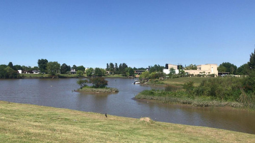 Venta Terreno Al Rio En San Benito Villanueva