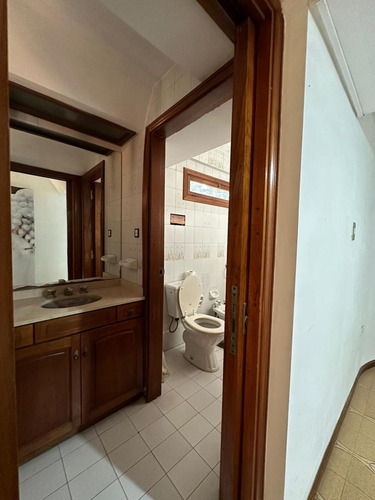 Chalet En San Miguel Ctro. Uso Profesional