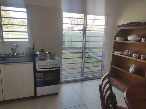 Imagen 4 de 9 de Casa 3 Amb+parrilla+piscina+cochera