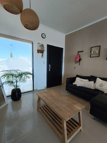 Hermosa Casa En Domselaar Barrio Los Tilos